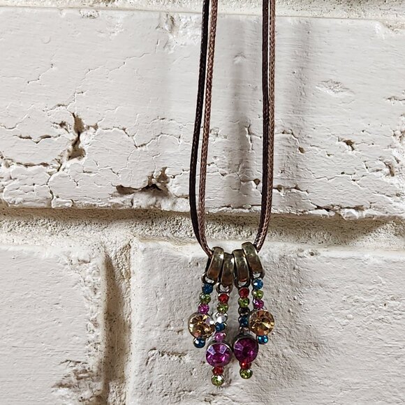 Vintage Womens Multi-Colored Crystal Necklace Leather Chain 18" - Picture 3 of 5